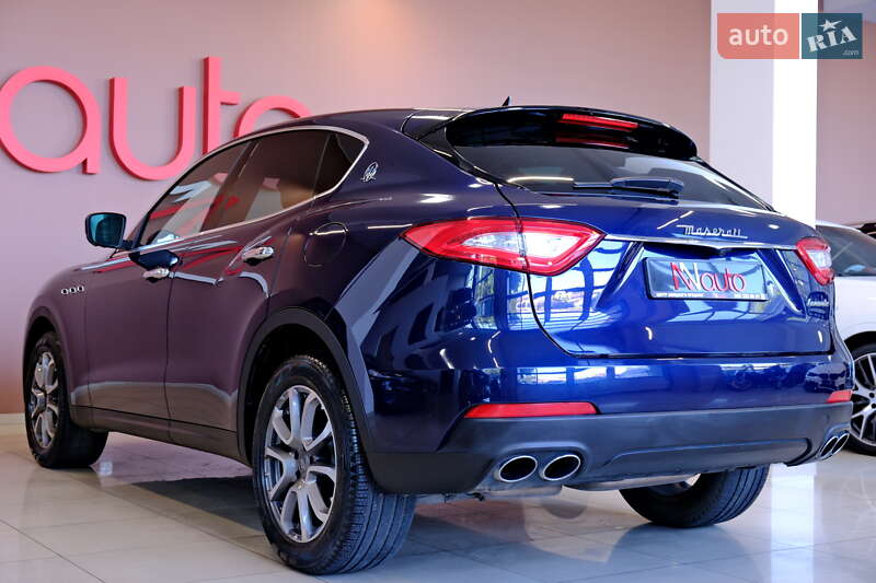Внедорожник / Кроссовер Maserati Levante 2017 в Одессе