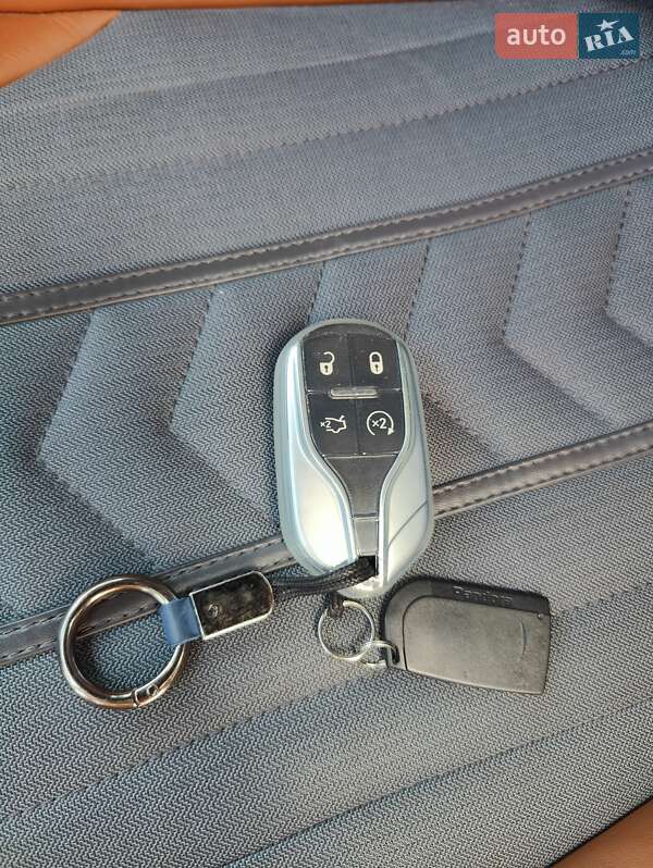 Внедорожник / Кроссовер Maserati Levante 2019 в Одессе