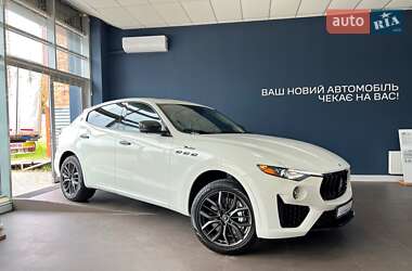 Позашляховик / Кросовер Maserati Levante 2022 в Чернігові