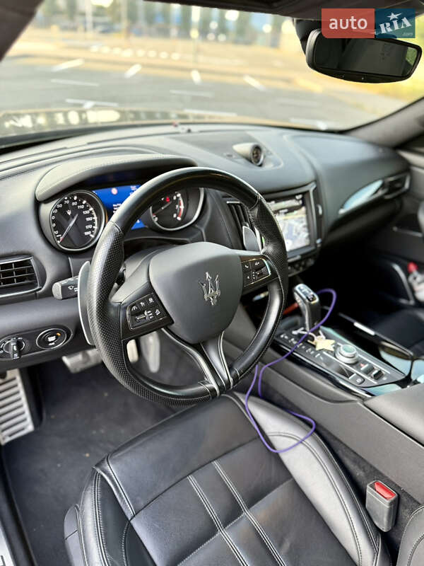 Позашляховик / Кросовер Maserati Levante 2020 в Києві