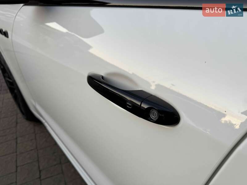 Внедорожник / Кроссовер Maserati Levante 2018 в Львове