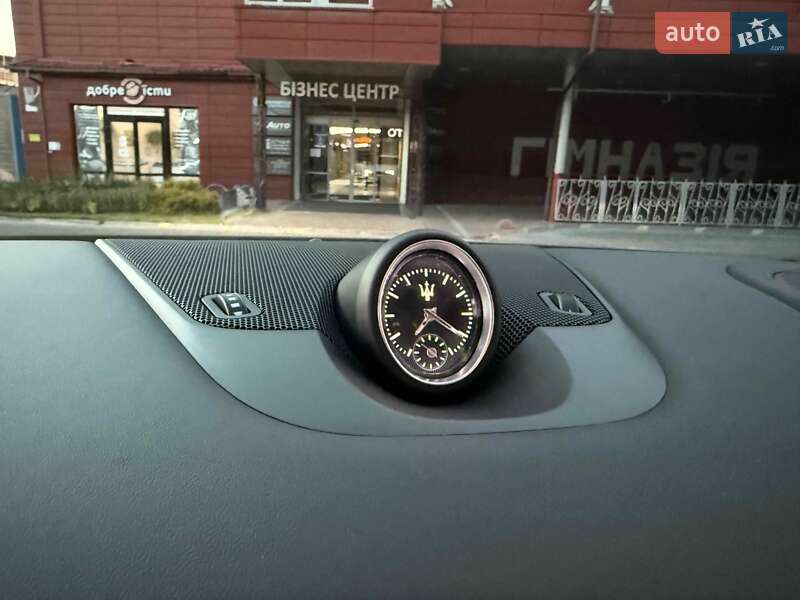 Внедорожник / Кроссовер Maserati Levante 2018 в Львове