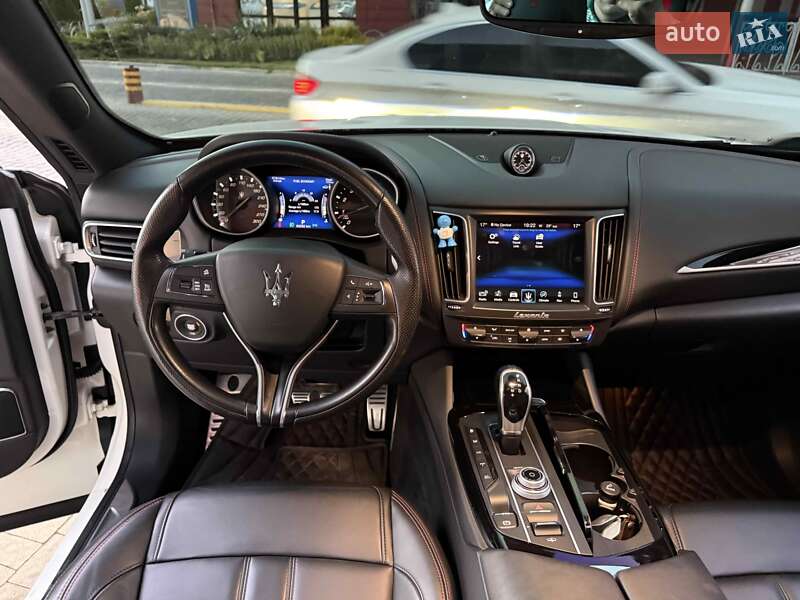 Внедорожник / Кроссовер Maserati Levante 2018 в Львове