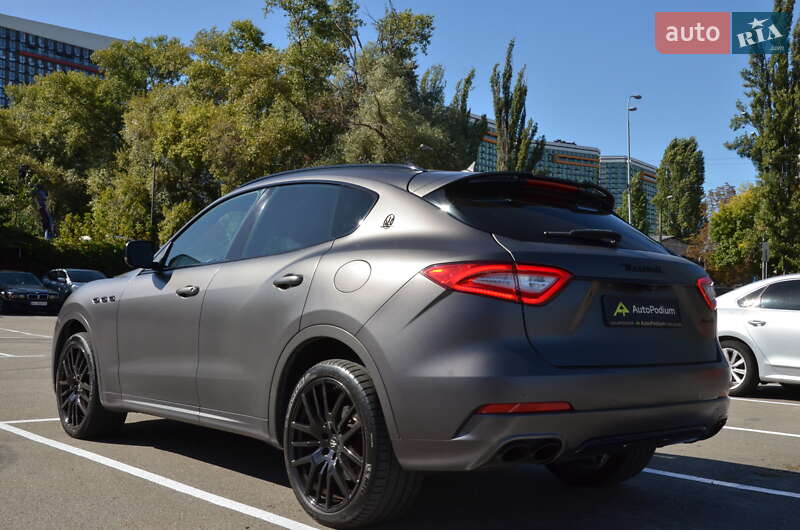 Позашляховик / Кросовер Maserati Levante 2017 в Києві