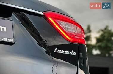 Внедорожник / Кроссовер Maserati Levante 2018 в 