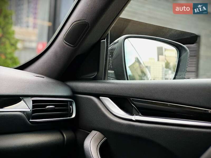 Позашляховик / Кросовер Maserati Levante 2018 в Києві фото 45 Позашляховик / Кросовер Maserati Levante 2018 в Києві