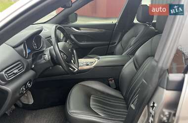 Внедорожник / Кроссовер Maserati Levante 2019 в 
