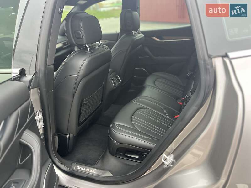 Позашляховик / Кросовер Maserati Levante 2019 в Києві фото 15 Позашляховик / Кросовер Maserati Levante 2019 в Києві