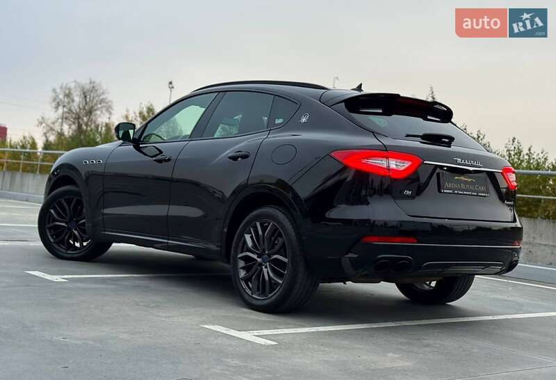 Внедорожник / Кроссовер Maserati Levante 2018 в Киеве фото 11 Внедорожник / Кроссовер Maserati Levante 2018 в Киеве