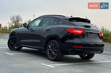 Внедорожник / Кроссовер Maserati Levante 2018 в  фото 11 Внедорожник / Кроссовер Maserati Levante 2018 в