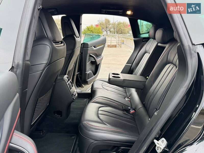 Внедорожник / Кроссовер Maserati Levante 2018 в Киеве фото 29 Внедорожник / Кроссовер Maserati Levante 2018 в Киеве