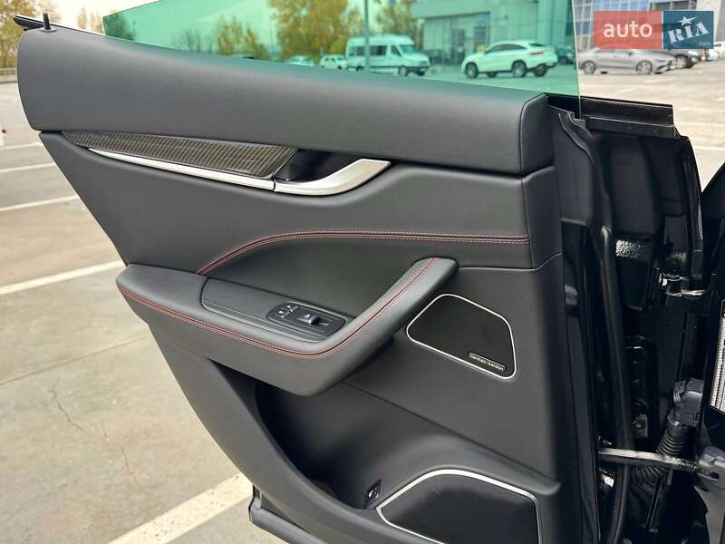 Внедорожник / Кроссовер Maserati Levante 2018 в Киеве фото 38 Внедорожник / Кроссовер Maserati Levante 2018 в Киеве