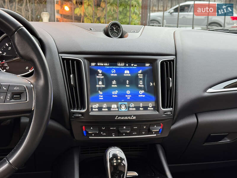 Внедорожник / Кроссовер Maserati Levante 2018 в Киеве