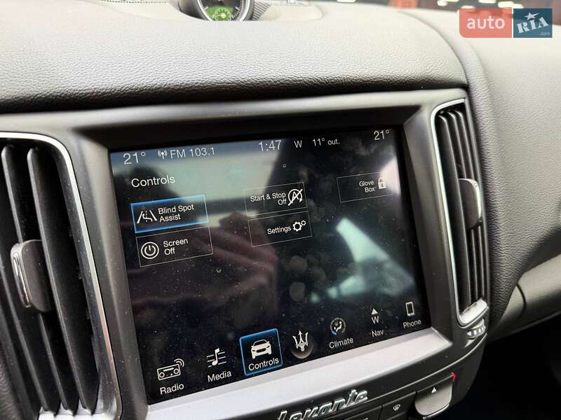 Внедорожник / Кроссовер Maserati Levante 2017 в Киеве