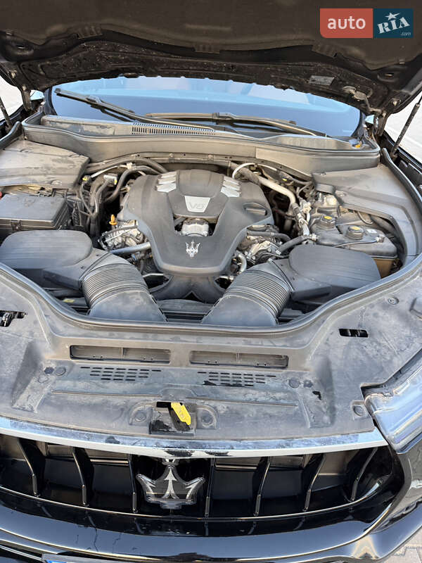 Внедорожник / Кроссовер Maserati Levante 2018 в Киеве