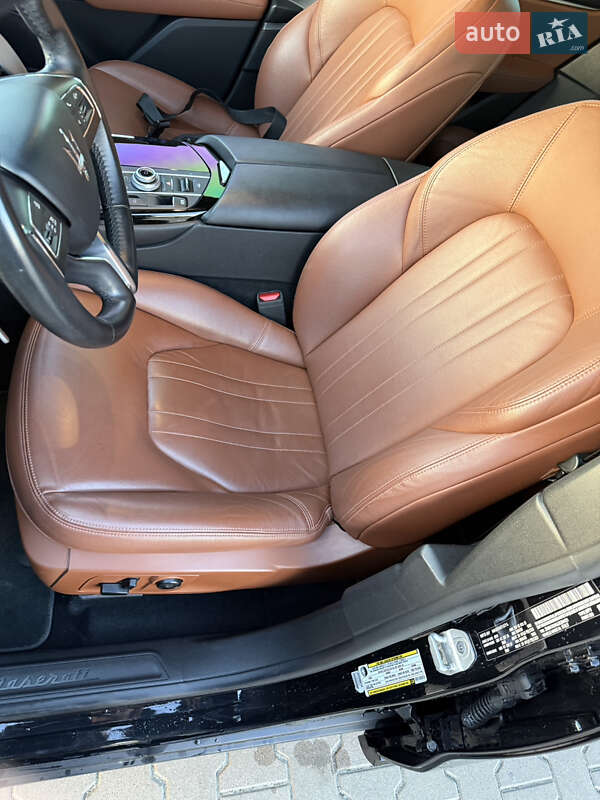 Внедорожник / Кроссовер Maserati Levante 2018 в Киеве