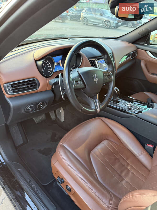 Внедорожник / Кроссовер Maserati Levante 2018 в Киеве