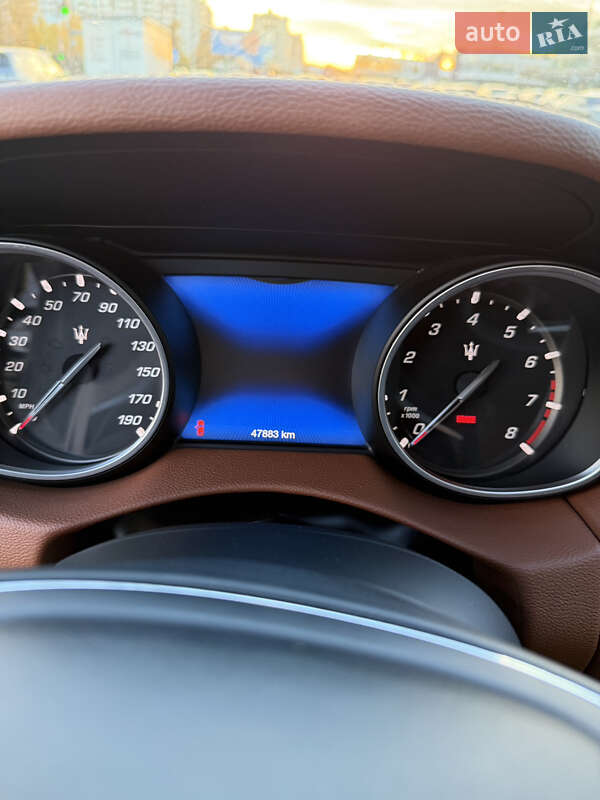 Внедорожник / Кроссовер Maserati Levante 2018 в Киеве