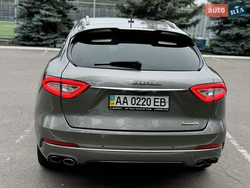 Позашляховик / Кросовер Maserati Levante 2017 в Києві