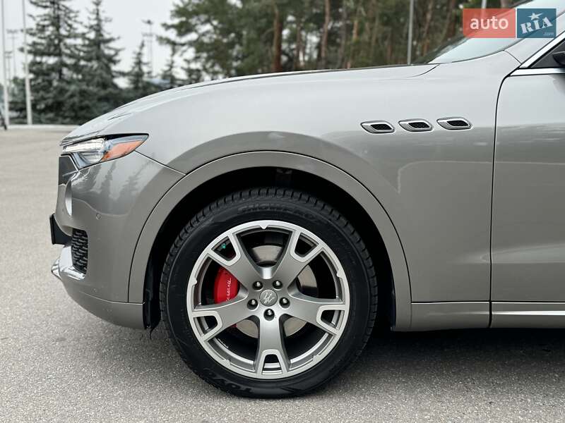 Позашляховик / Кросовер Maserati Levante 2017 в Києві