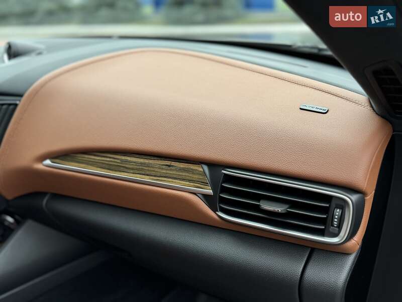 Позашляховик / Кросовер Maserati Levante 2017 в Києві