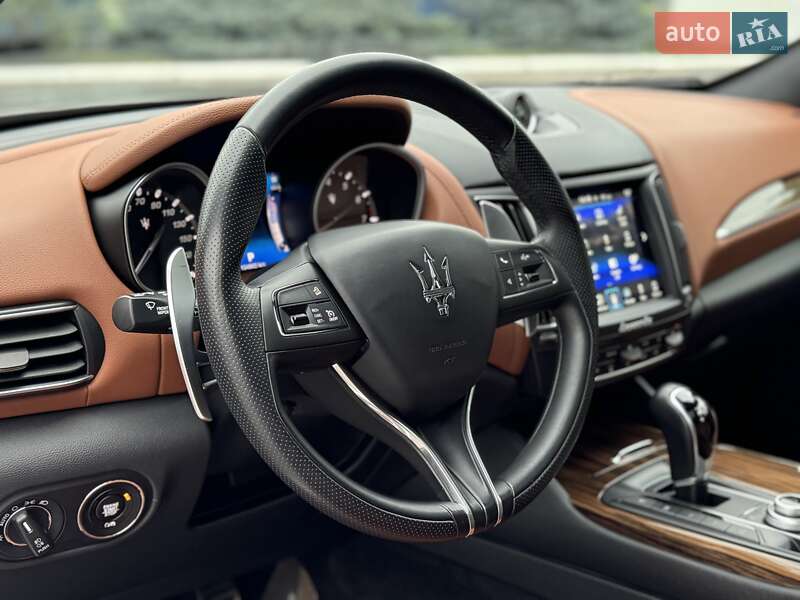Позашляховик / Кросовер Maserati Levante 2017 в Києві