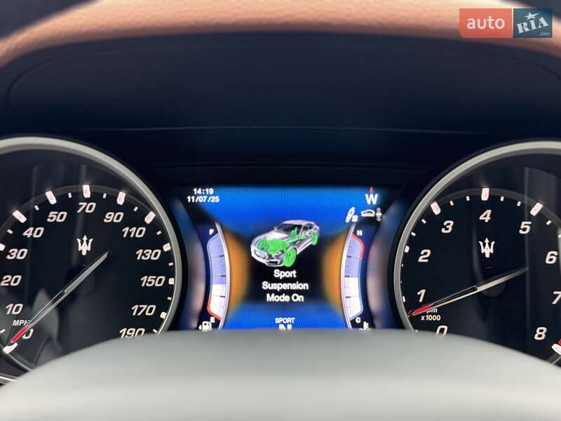 Позашляховик / Кросовер Maserati Levante 2017 в Києві