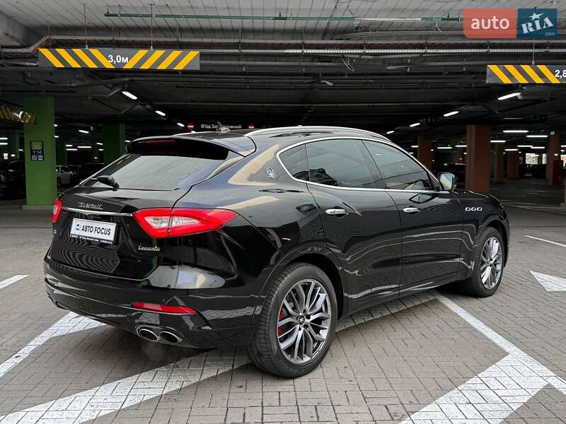 Внедорожник / Кроссовер Maserati Levante 2018 в Киеве