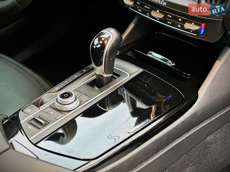 Внедорожник / Кроссовер Maserati Levante 2018 в Киеве фото 39 Внедорожник / Кроссовер Maserati Levante 2018 в Киеве