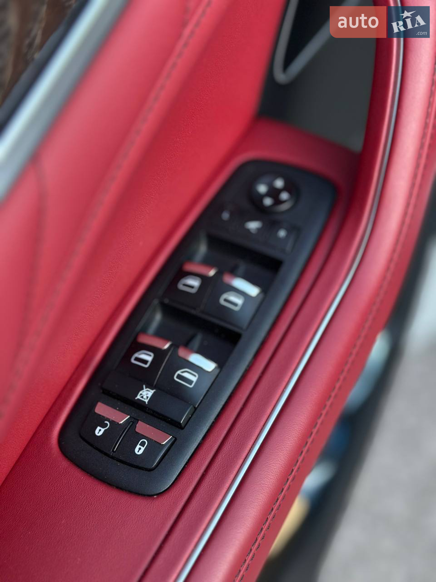 Maserati Levante 2021 VIN ZN6AU61B00X391327 фото оголошення 20 з 24