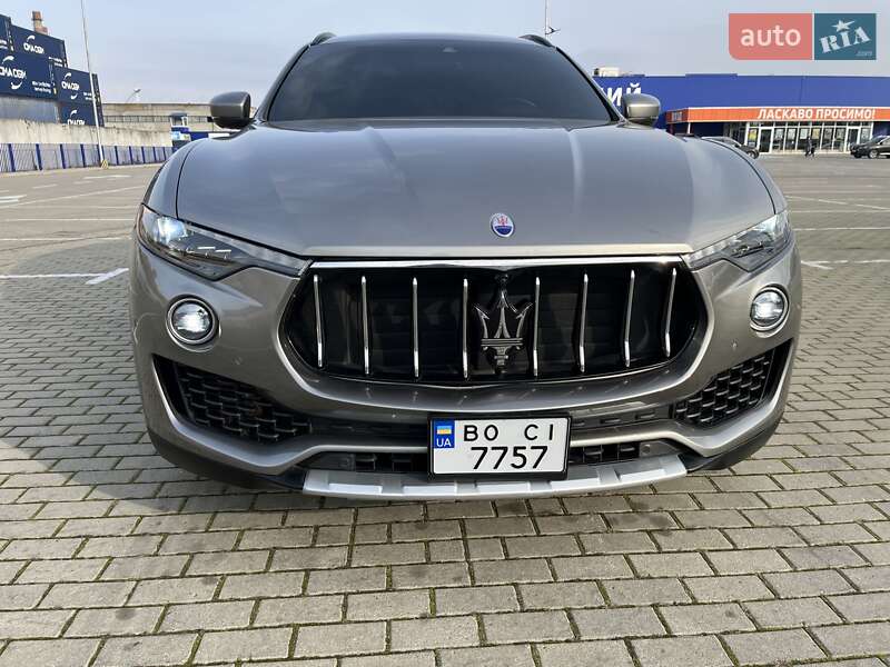 Внедорожник / Кроссовер Maserati Levante 2019 в Тернополе