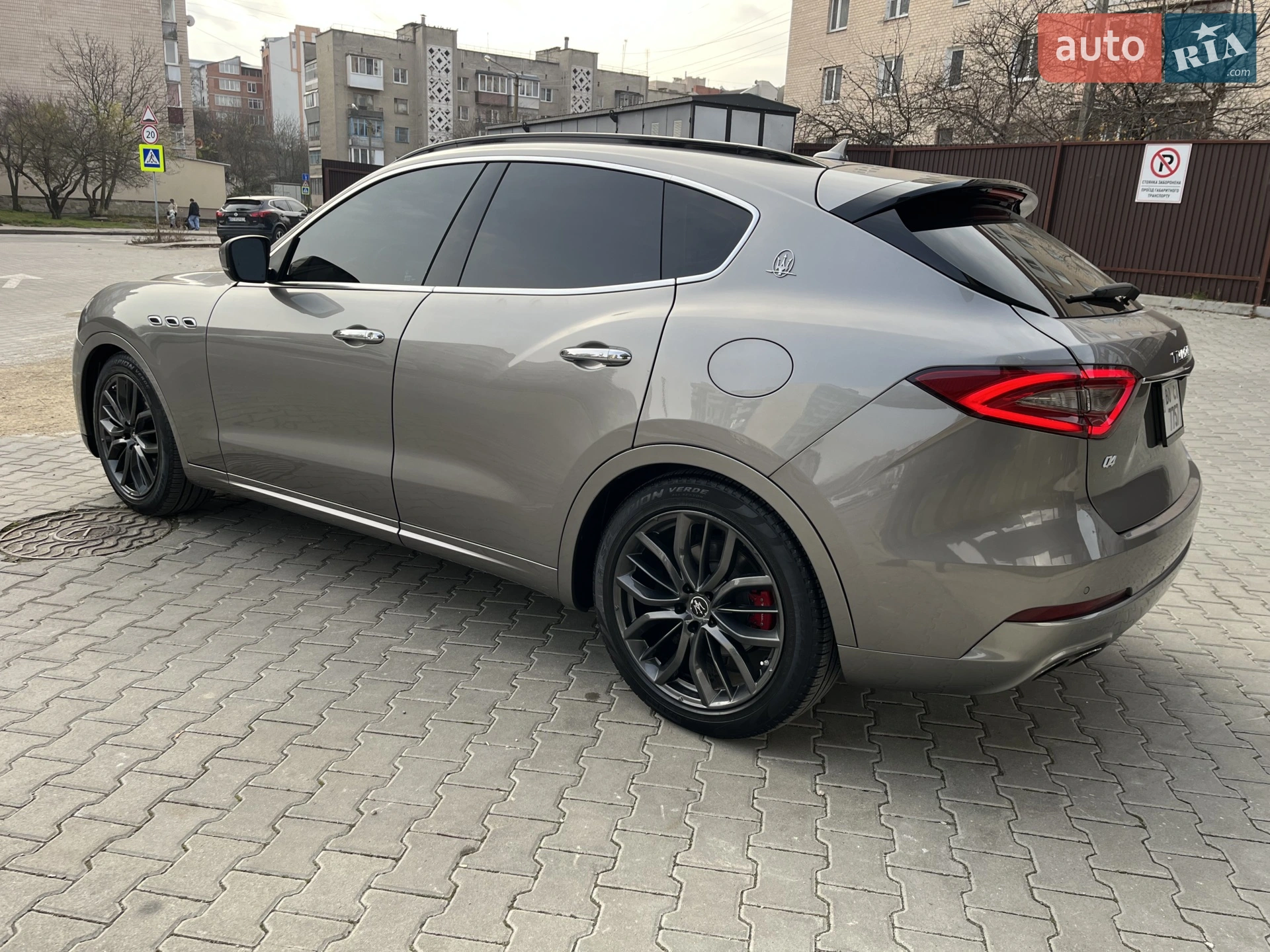 2019 Maserati Levante - мініатюра 12