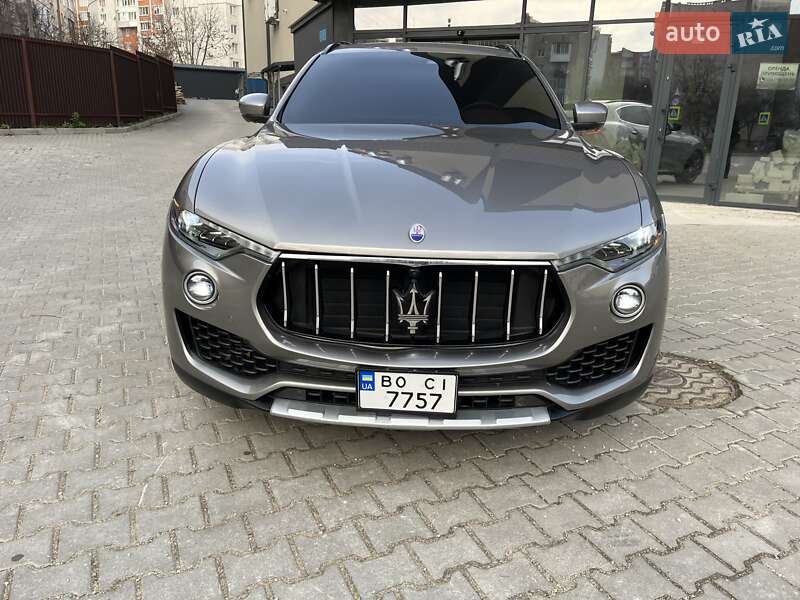 Внедорожник / Кроссовер Maserati Levante 2019 в Тернополе