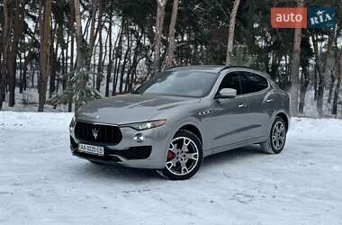 Позашляховик / Кросовер Maserati Levante 2017 в Києві