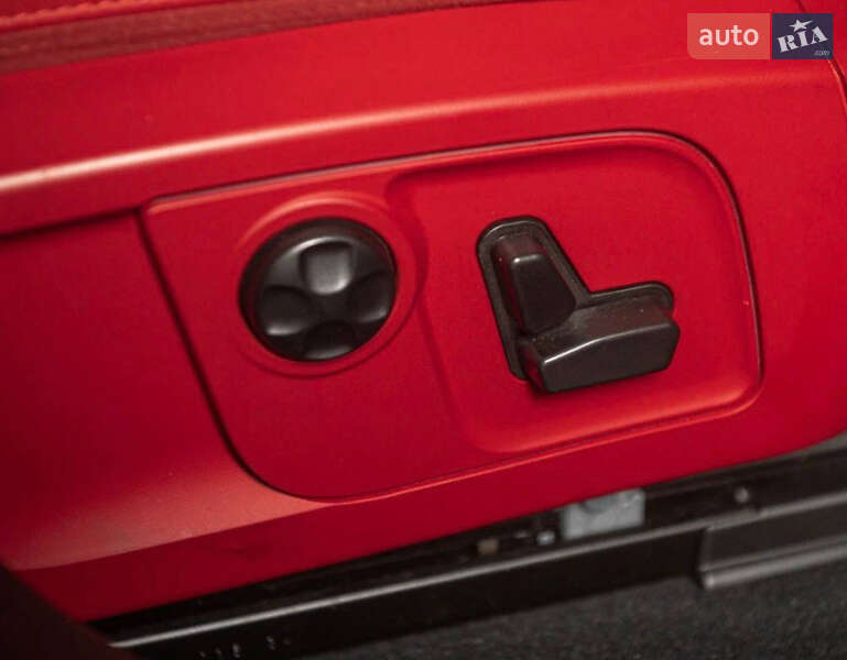 Внедорожник / Кроссовер Maserati Levante 2017 в Одессе