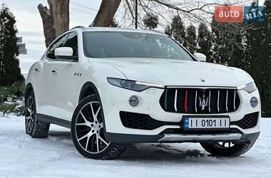 Внедорожник / Кроссовер Maserati Levante 2018 в Киеве