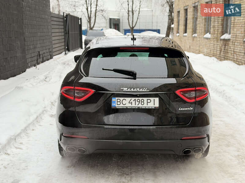 Внедорожник / Кроссовер Maserati Levante 2016 в Киеве фото 5 Внедорожник / Кроссовер Maserati Levante 2016 в Киеве