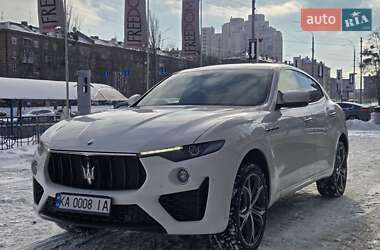 Позашляховик / Кросовер Maserati Levante 2021 в Києві
