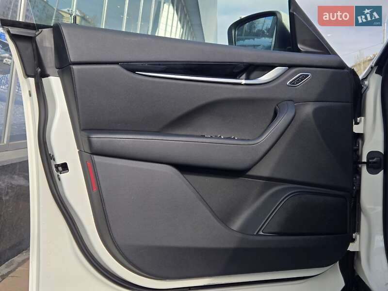 Внедорожник / Кроссовер Maserati Levante 2021 в Киеве фото 12 Внедорожник / Кроссовер Maserati Levante 2021 в Киеве