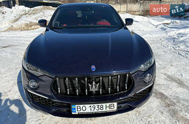 Внедорожник / Кроссовер Maserati Levante 2018 в Тернополе