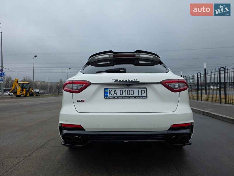 Позашляховик / Кросовер Maserati Levante 2018 в Києві