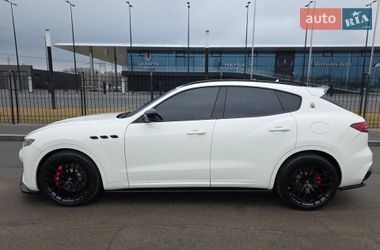 Позашляховик / Кросовер Maserati Levante 2018 в Києві