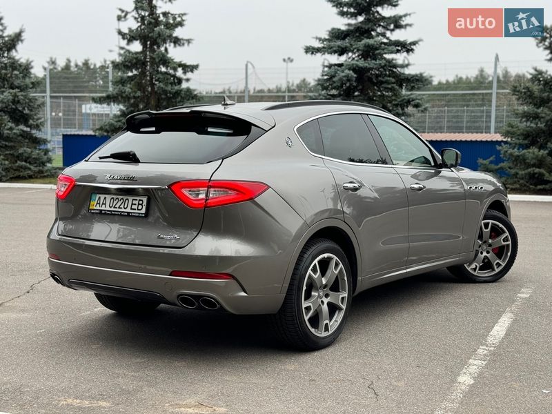 Позашляховик / Кросовер Maserati Levante 2017 в Києві