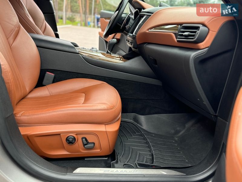 Позашляховик / Кросовер Maserati Levante 2017 в Києві