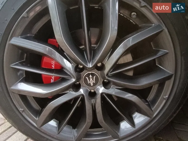 Maserati Levante 2019 VIN ZN661XUS3LX342337 фото оголошення 23 з 94