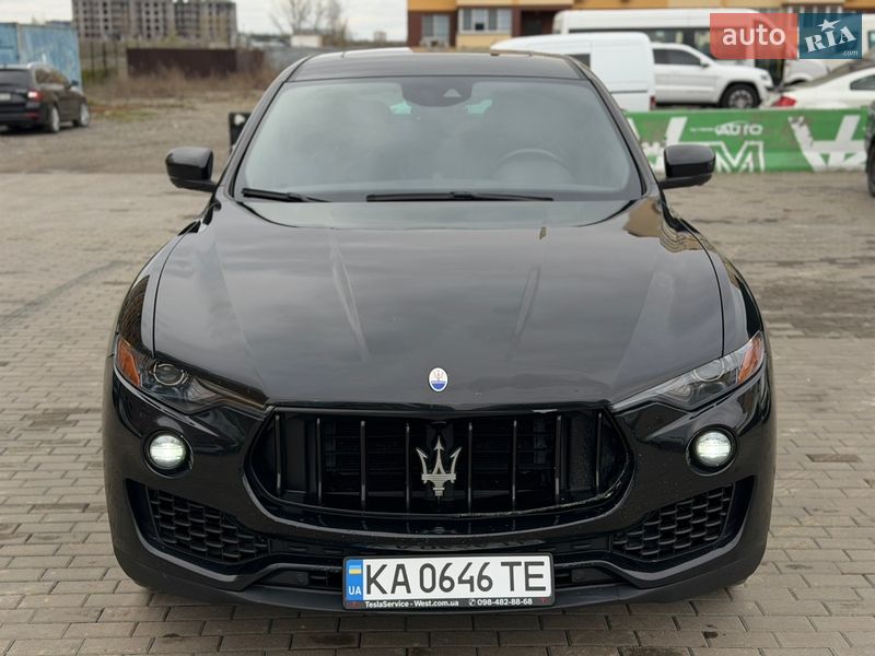 Внедорожник / Кроссовер Maserati Levante 2016 в Киеве фото 2 Внедорожник / Кроссовер Maserati Levante 2016 в Киеве
