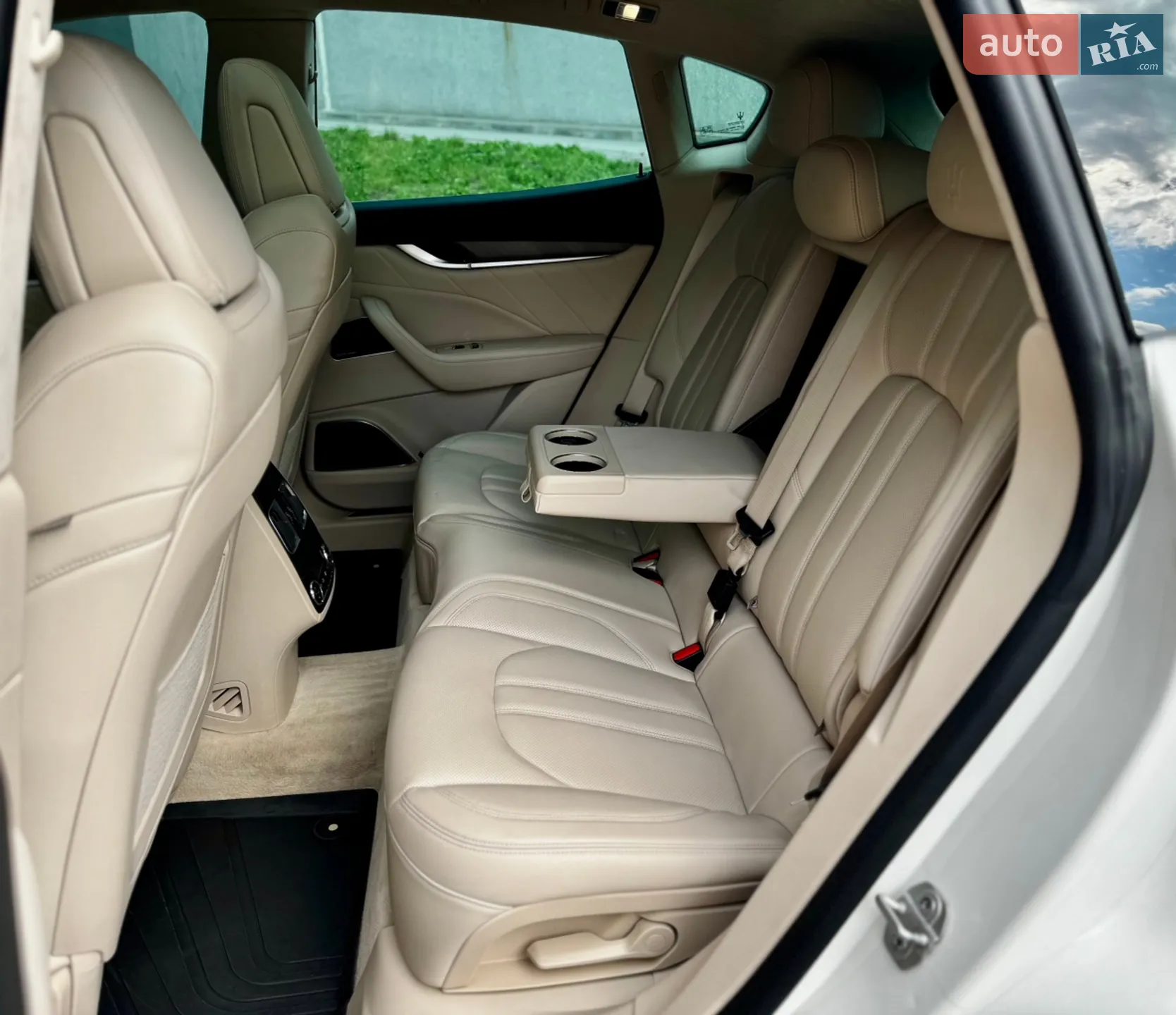 2019 Maserati Levante - мініатюра 18