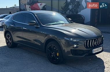Внедорожник / Кроссовер Maserati Levante 2019 в Житомире
