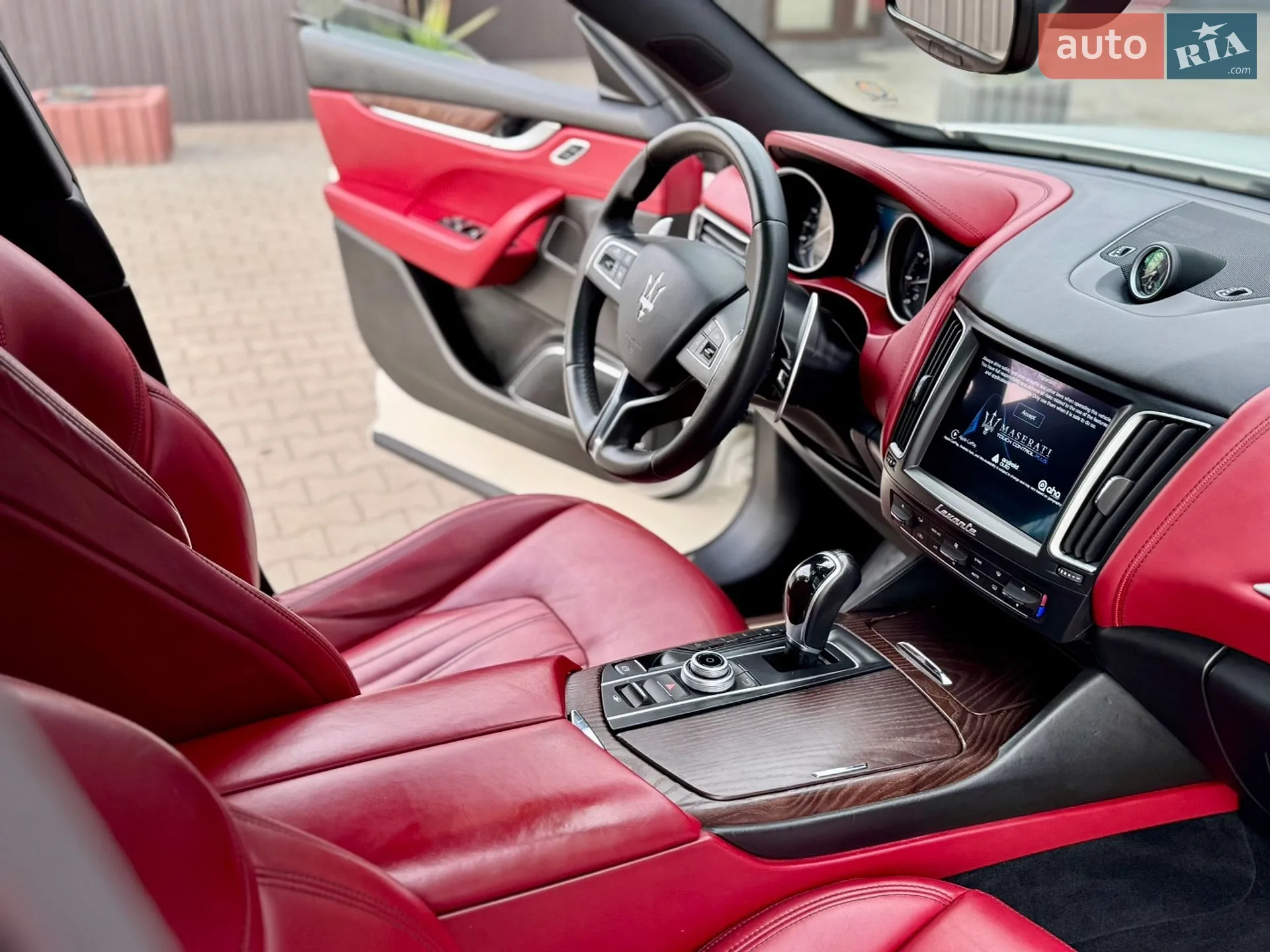 2017 Maserati Levante - мініатюра 32