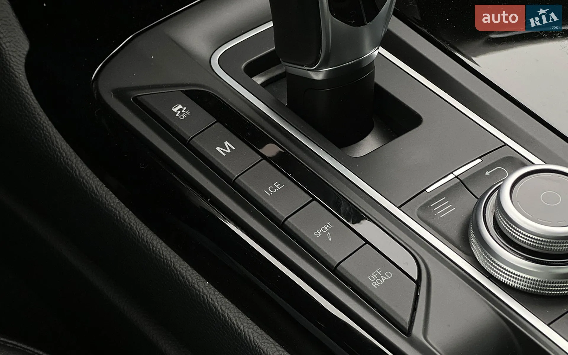 2017 Maserati Levante - мініатюра 22